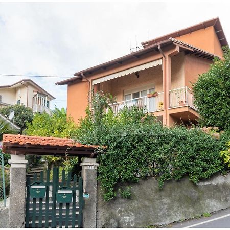 Villa Silvia, Indipendente Con Giardino Privato E Garage Varazze Exteriör bild